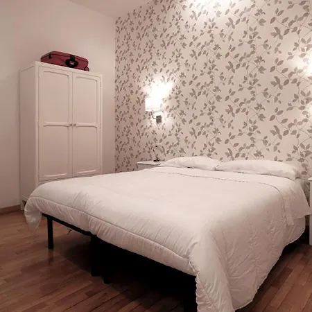 Domus Iuliae 게스트하우스 4*