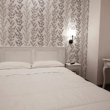 Domus Iuliae Pensjonat 2*