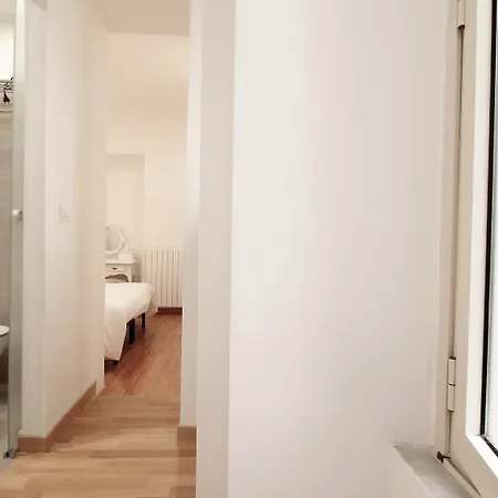 Domus Iuliae Pensjonat 2*