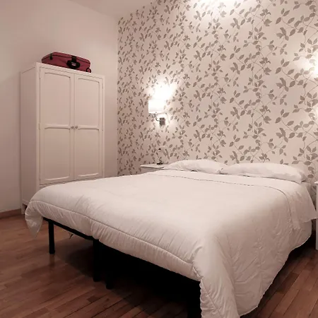 Domus Iuliae Гостевой дом Рим