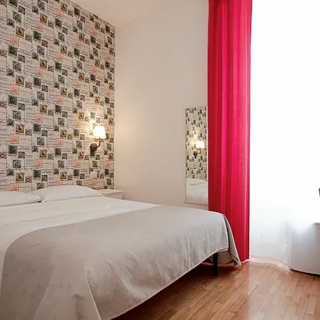 Πανσιόν Domus Iuliae 2*